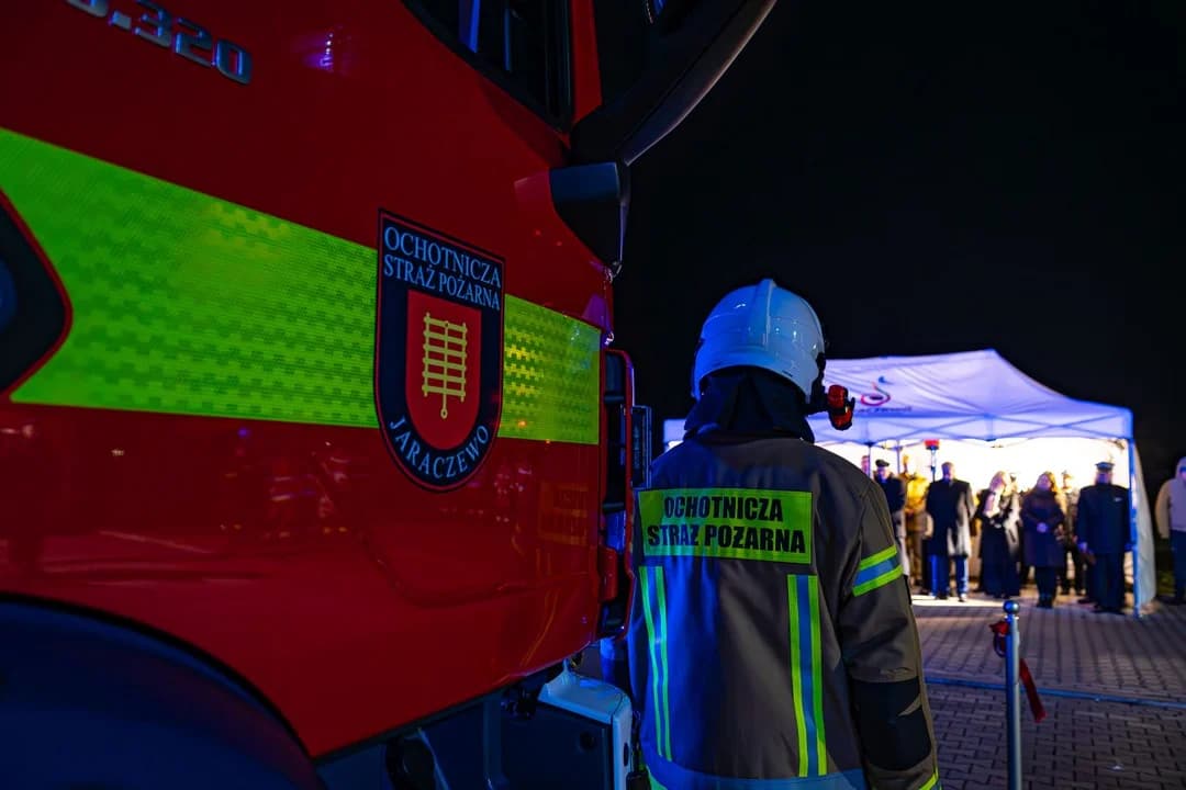 Przekazanie wozu bojowego dla OSP Jaraczewo