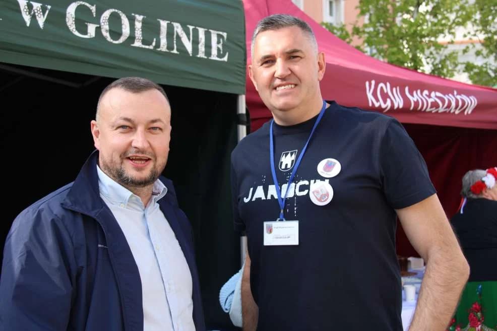 Wielkie święto na rynku - jarociński samorząd obchodzi 35. urodziny. Zobacz, kto był, a kogo zabrakło [ZDJĘCIA]