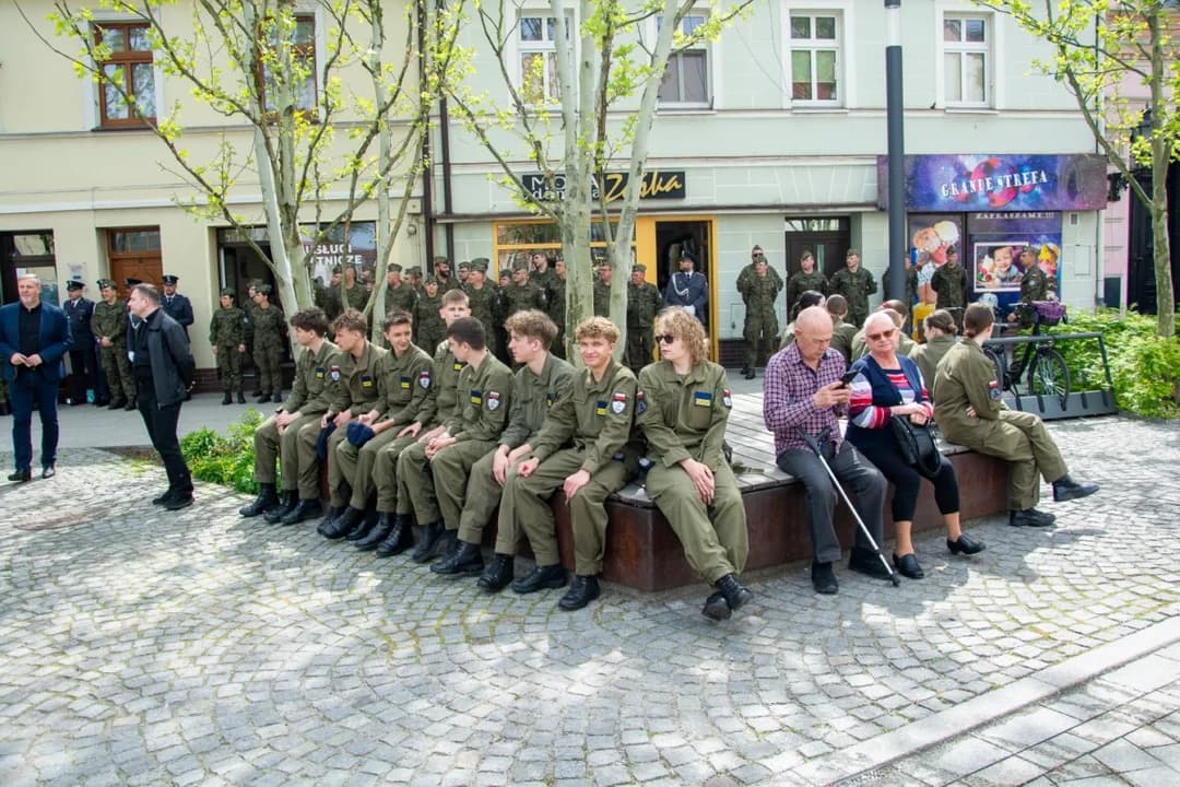 Jubileusz 80-lecia 16 Jarocińskiego Batalionu Remontu Lotnisk — zdjęcie 5 z 93