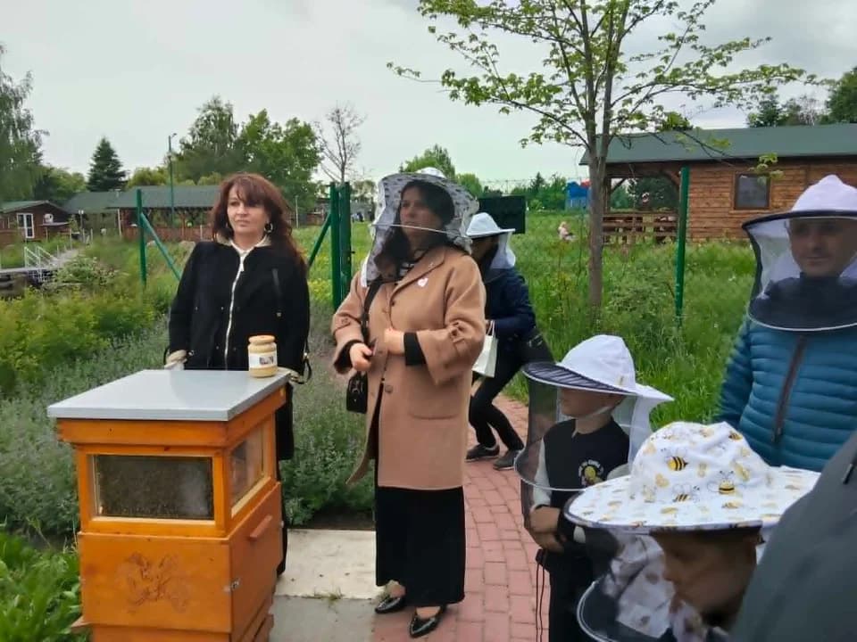 Festyn z okazji Dnia Pszczoły w Radlinie — zdjęcie 1 z 26