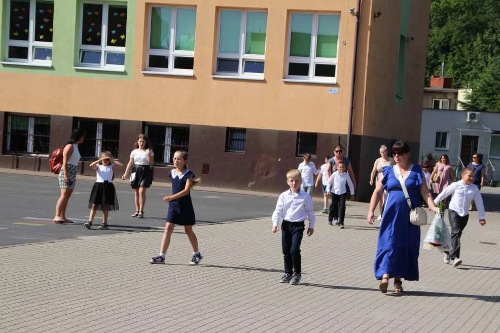 Zakończenie roku szkolnego 2023/2024 — zdjęcie 2 z 168