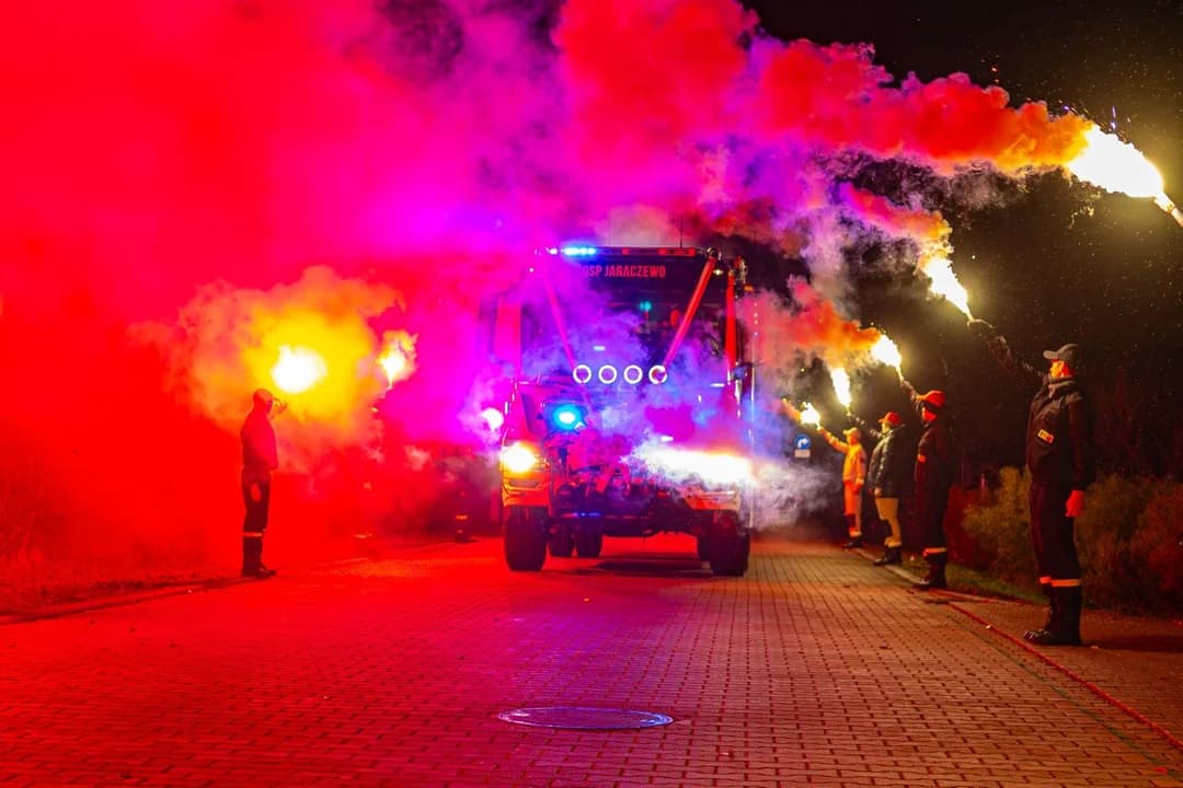 Przekazanie wozu bojowego dla OSP Jaraczewo