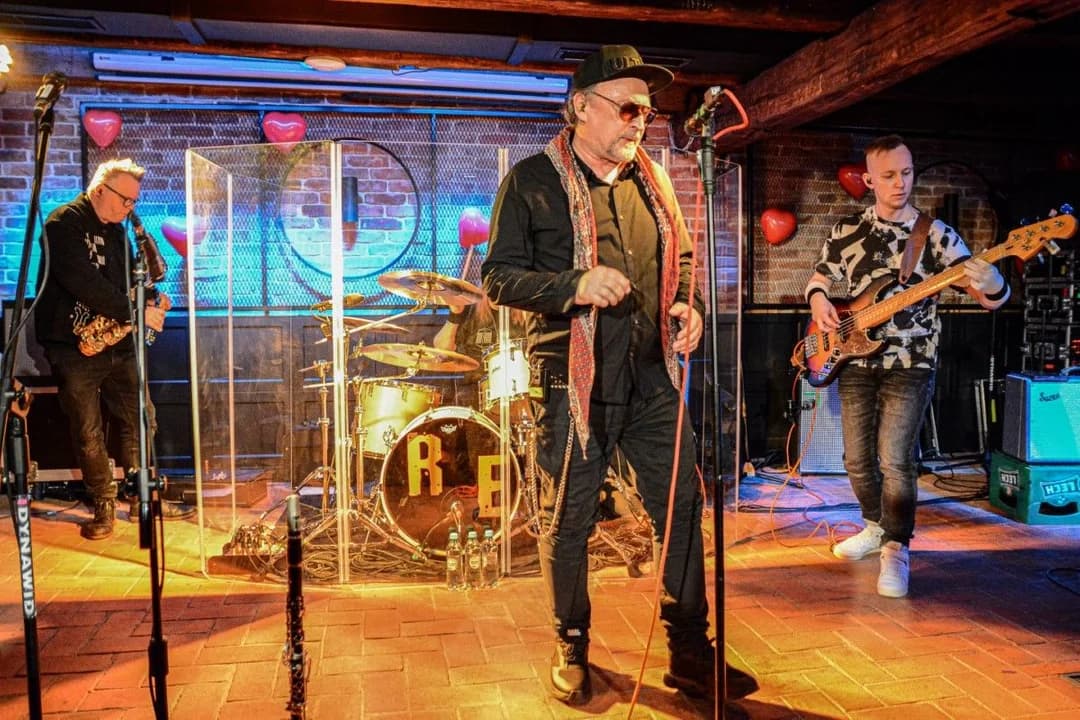 Zespół Róże Europy wystąpił w Jarocinie. Stał się znany dzięki festiwalowi rockowemu, na którym zagrał 40 lat temu [ZDJĘCIA]