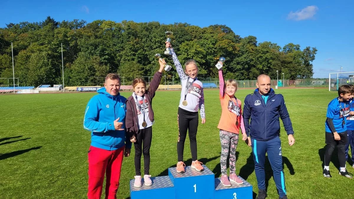RockRun Jarocin 2024. Podium w biegu na 300 metrów dziewcząt