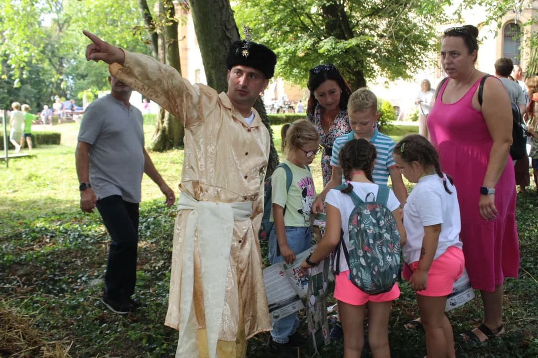 Piknik historyczny z okazji 700-lecia Góry