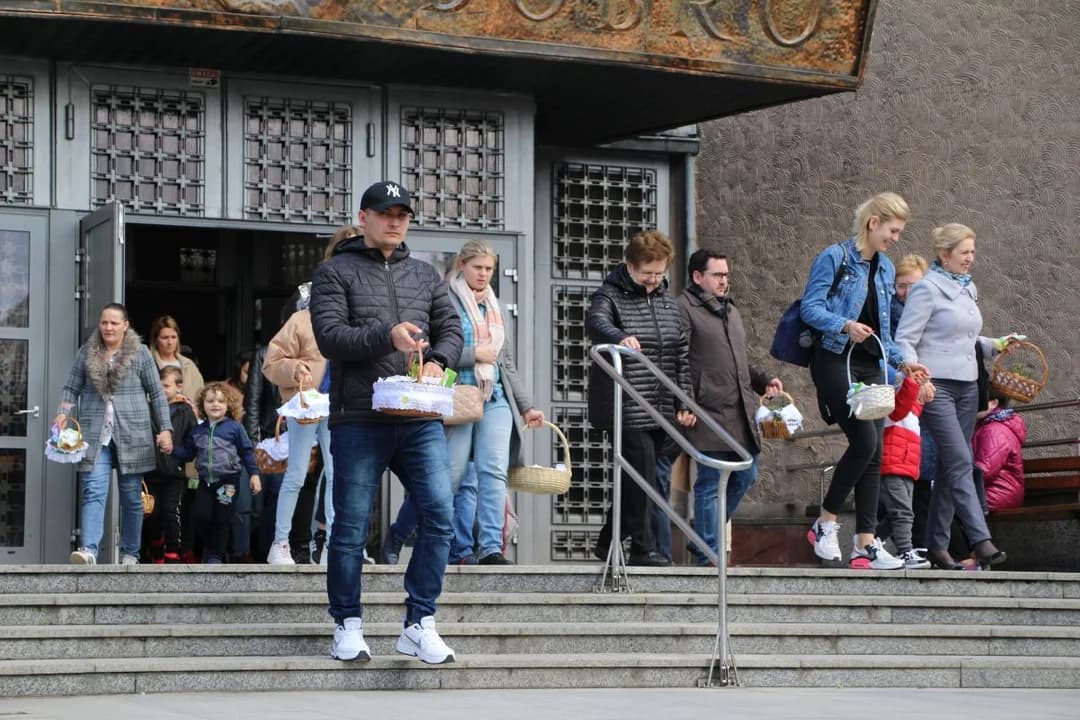 Gdzie do spowiedzi przed świętami? O której poświęcisz pokarmy w Wielką Sobotę w Jarocinie? — zdjęcie 2 z 40
