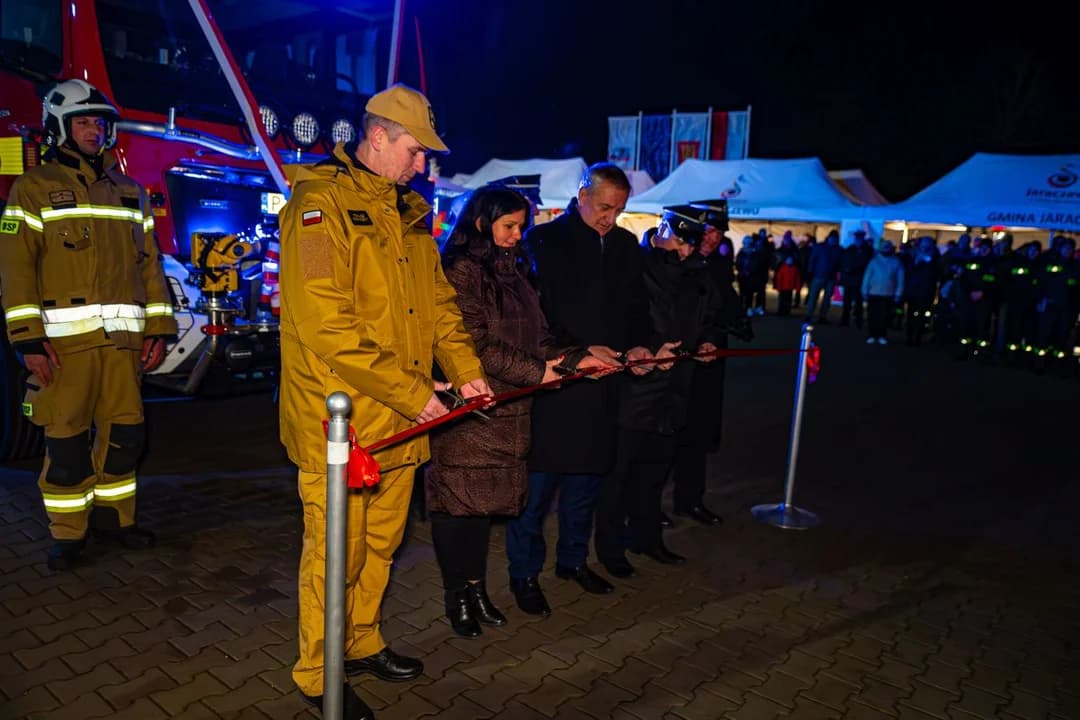 Przekazanie wozu bojowego dla OSP Jaraczewo