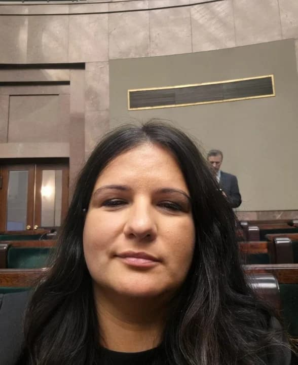 Posłanka Lidia Czechak w rozmowie z Gazetą Jarocińską mówi między innymi o sejmowej „kuchni”, o zarobkach i polityce [ZDJĘCIA]
