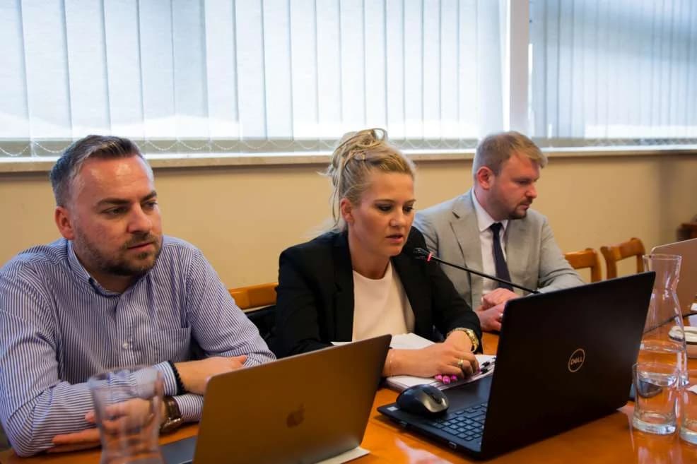 Sesja Rady Miejskiej w Jarocinie (wrzesień 2023) — zdjęcie 5 z 26
