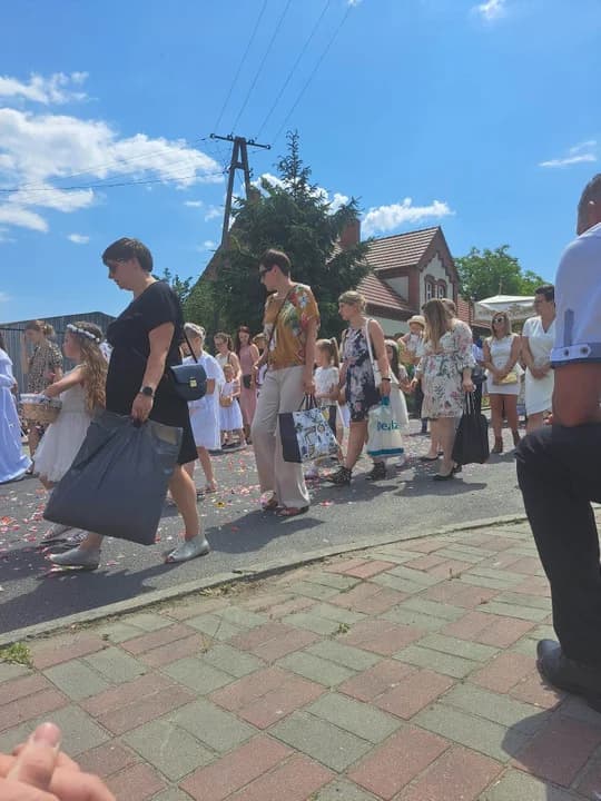 Procesja Bożego Ciała w Magnuszewicach 2023 — zdjęcie 1 z 18