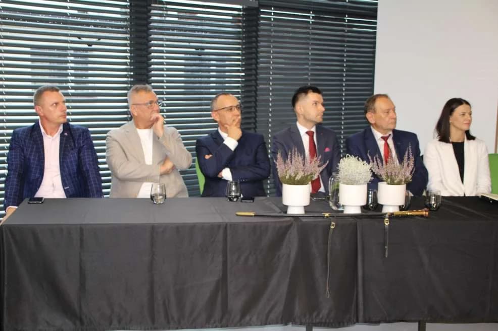 W Jarocinie odbyła się uroczysta ceremonia Wyzwolin Czeladniczych, czyli przejścia z ucznia na czeladnika [ZDJĘCIA, SONDA]