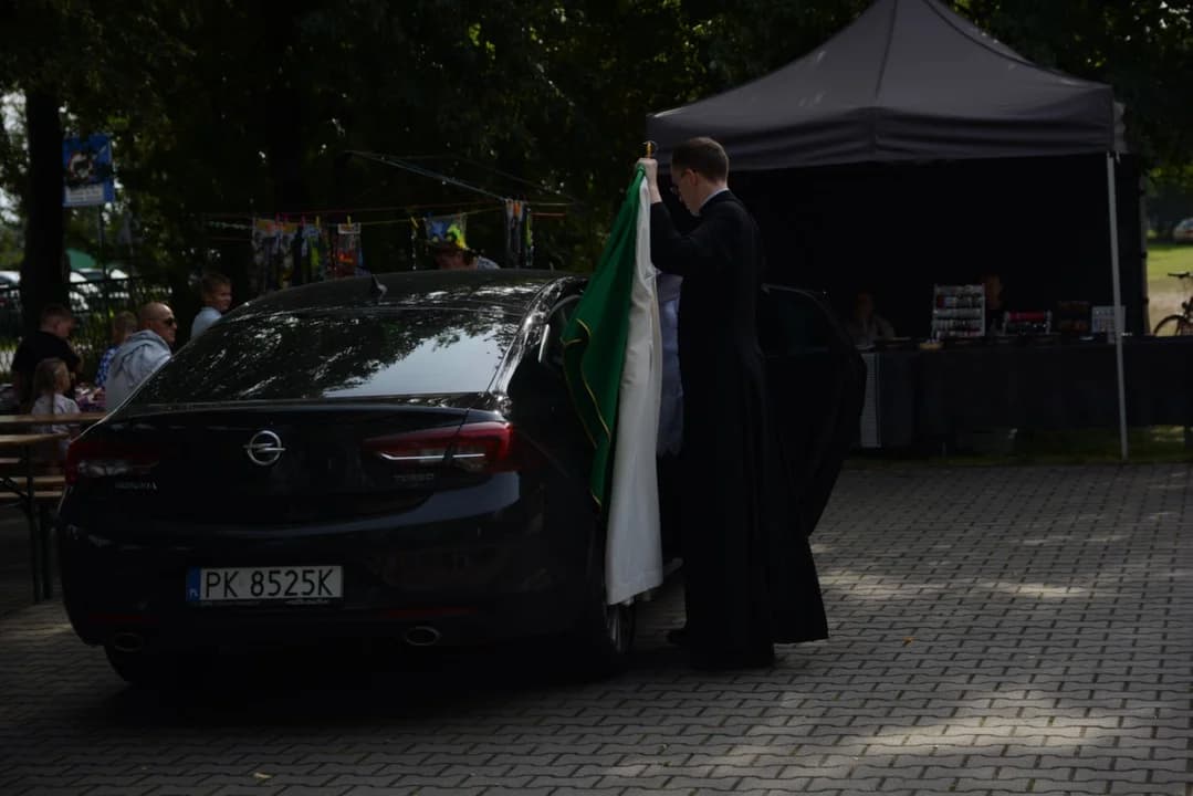 Starostowie częstowali chlebem. Dożynki w Bachorzewie [ZDJĘCIA] — zdjęcie 5 z 37