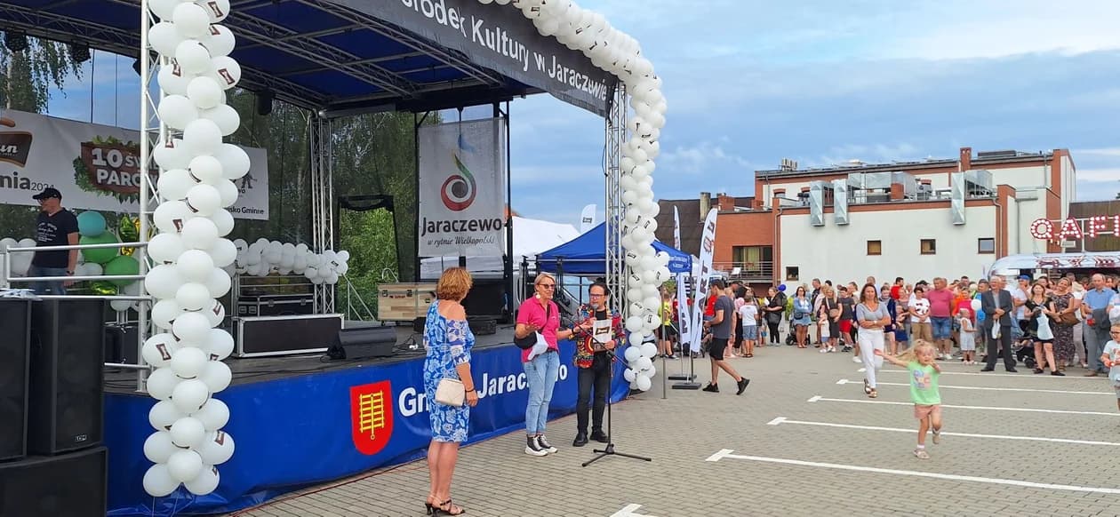 Imponująca kwota na Święcie Parówki dla Laury Urbaniak z Jaraczewa — zdjęcie 3 z 209