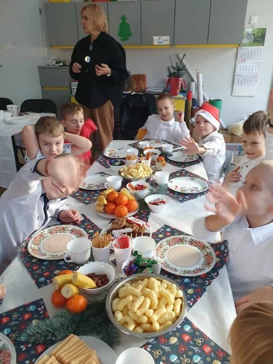 Do przedszkola "Marcinek" w Jarocinie przybył niezwykły gość — zdjęcie 2 z 6