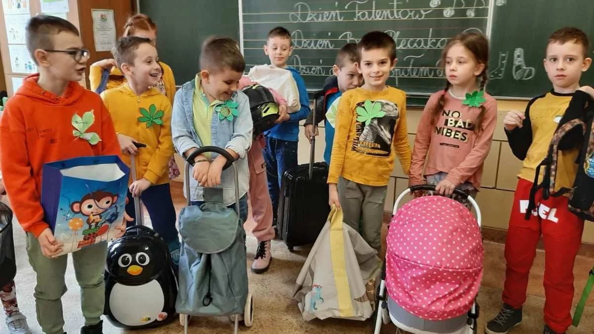 Pierwszy dzień wiosny i Dzień Kolorowej Skarpetki w jarocińskiej "Dwójce"