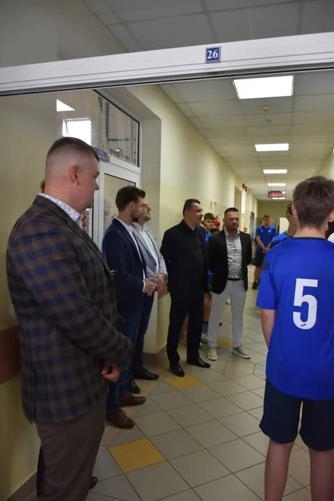 Uczniowie mają nowoczesną siłownię . Teraz lekcje WF-u będą jeszcze ciekawsze — zdjęcie 2 z 31