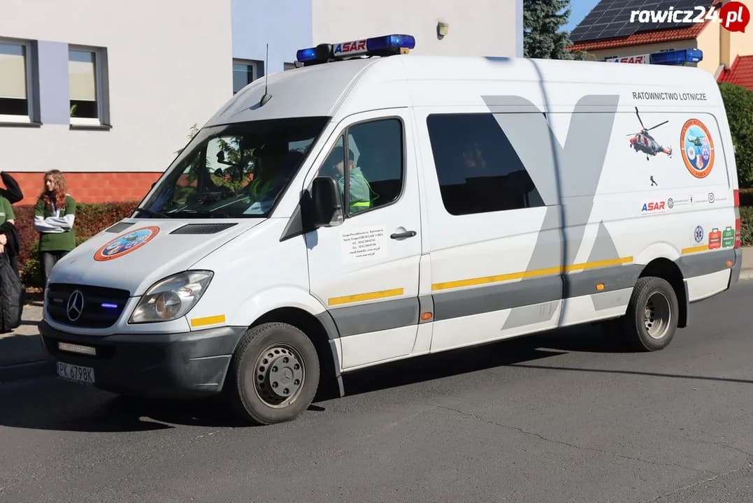 Duże zgrupowanie służb mundurowych i ratunkowych. Akcja również po sąsiedzku — zdjęcie 3 z 128