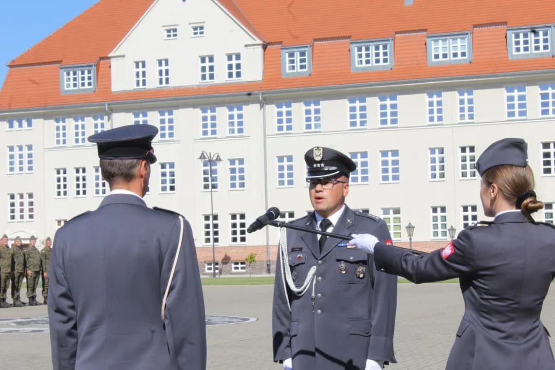 Święto Wojska Polskiego w 16. Jarocińskim Batalionie Remontu Lotnisk [ZDJĘCIA] — zdjęcie 6 z 217