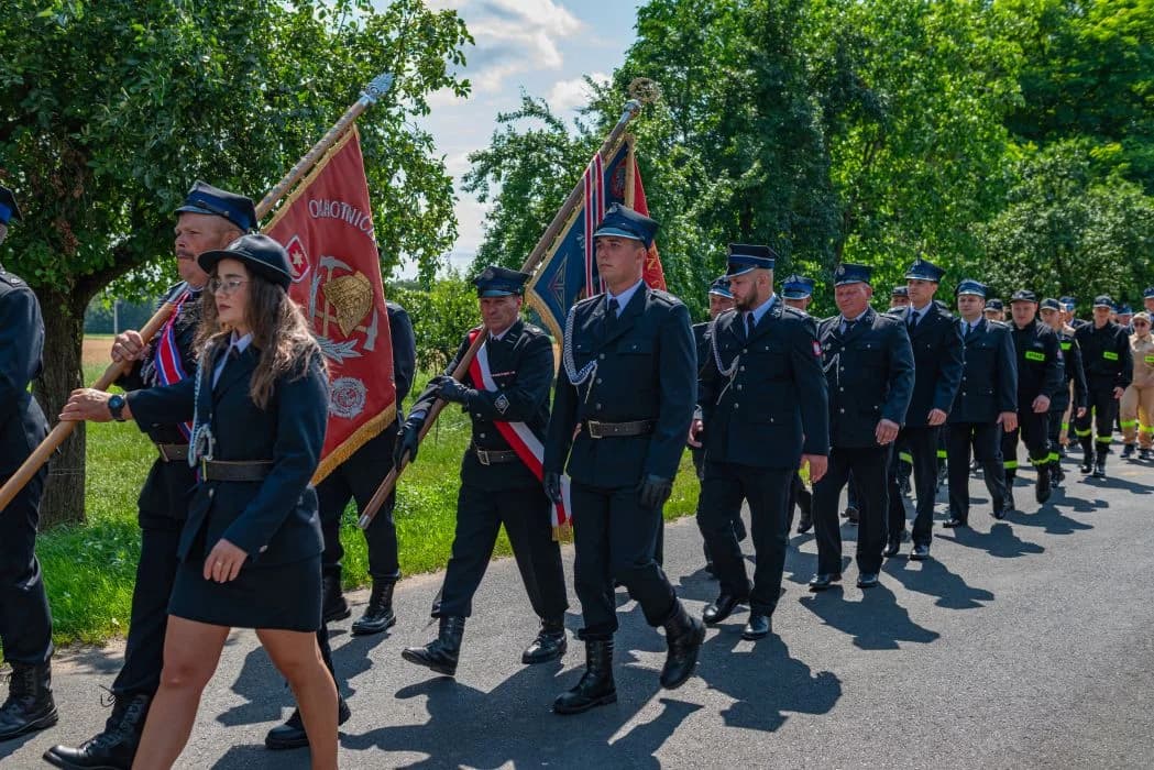 OSP Szczonów świętuje 70 lat. Były odznaczenia i wyjątkowi goście — zdjęcie 6 z 97