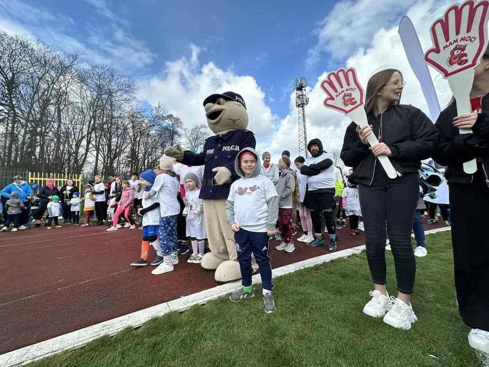 Bieg Kolorowej Skarpetki w Jarocinie. Z akcją dla Fundacji Ogród Marzeń — zdjęcie 6 z 101