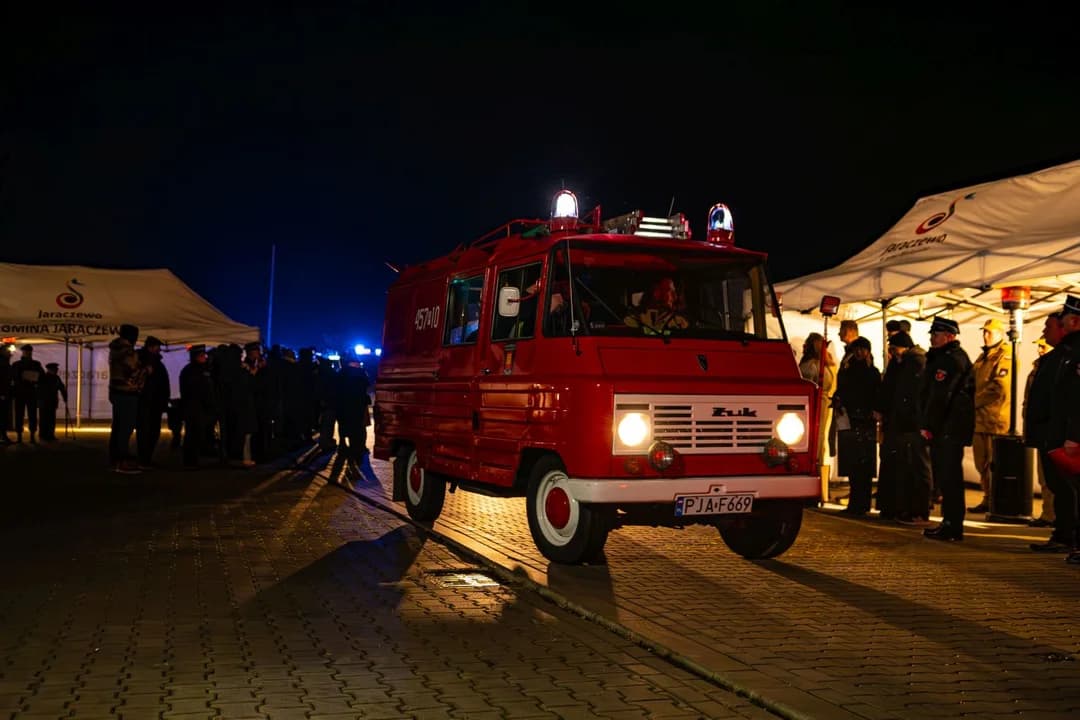 Przekazanie wozu bojowego dla OSP Jaraczewo