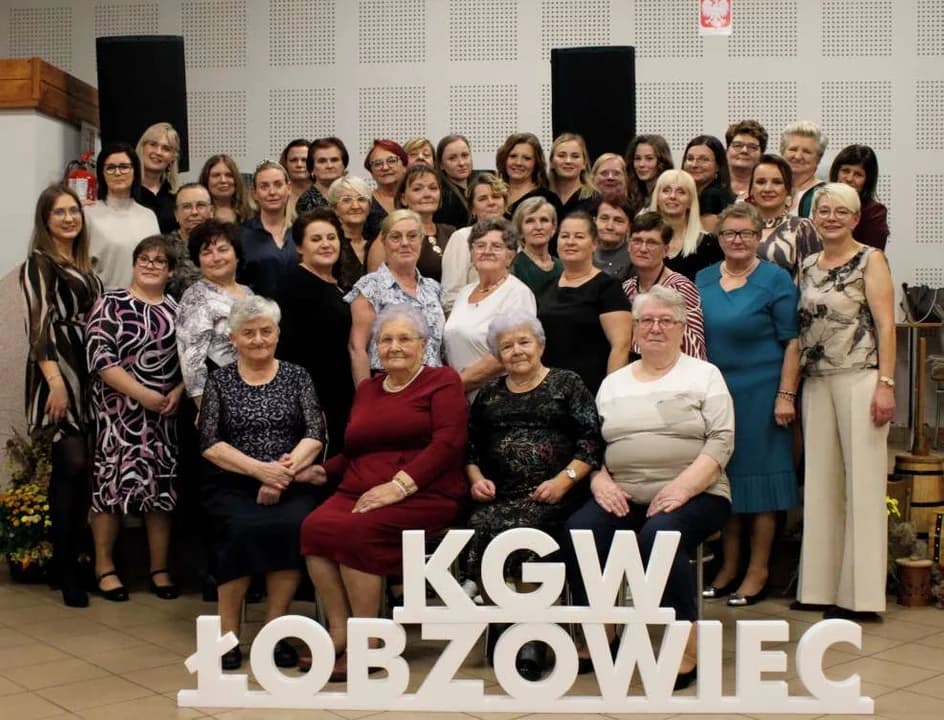 Koło Gospodyń Wiejskich w Łobzowcu ma 60 lat. Zobaczcie, jak świętowało swój jubileusz [ZDJĘCIA]
