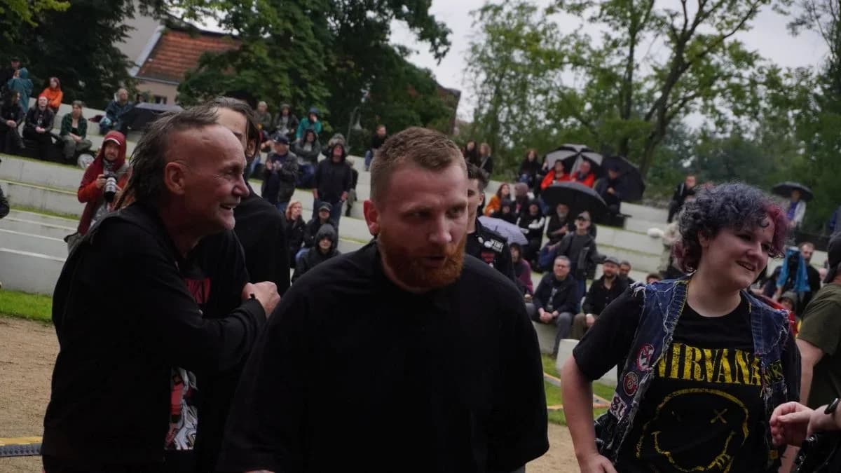 „Dzisiaj nie masz już prawa być średni”. Muzycy z cafetraumy ostro o presji i kryzysie relacji