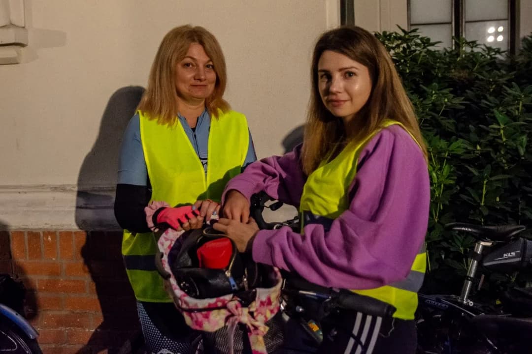 Prawie 30 kilometrów nocnej jazdy. Rajd z RoweLOVE Jarocin [ZDJĘCIA] — zdjęcie 6 z 34