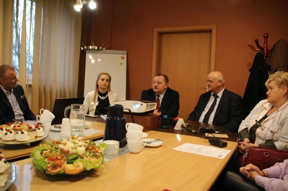 Szpital Powiatowy w Jarocinie uzyskał akredytację ministerstwa zdrowia — zdjęcie 4 z 5