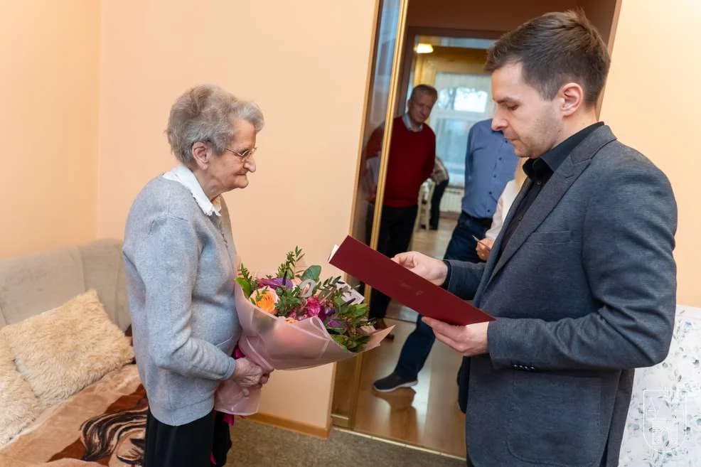 Setne urodziny Zofii Sikory z Jarocina — zdjęcie 4 z 7