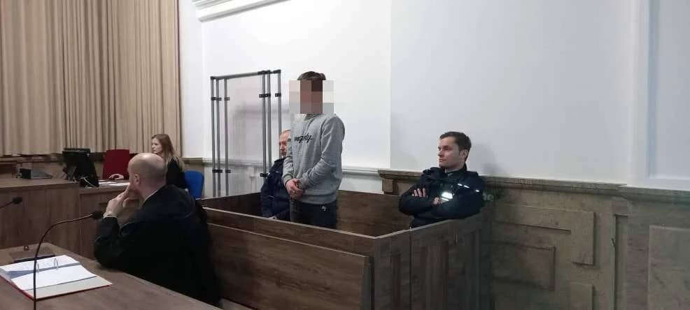 Ruszył proces kierowcy BMW, który śmiertelnie potrącił 20-latkę na pasach w Jarocinie [AKTUALIZACJA, godz. 9.20]