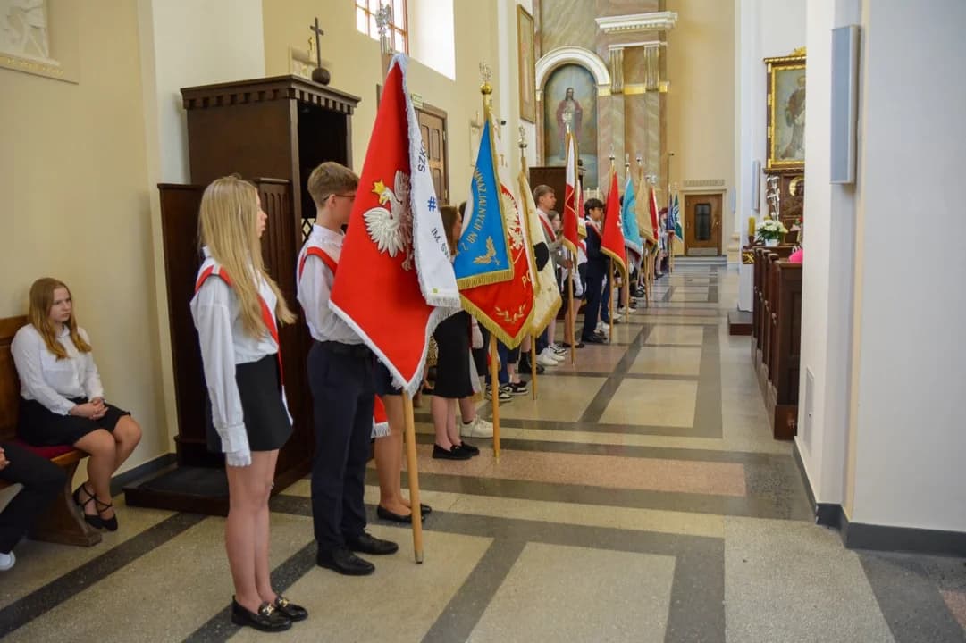 Narodowe Święto Konstytucji 3 Maja w Jarocinie. Zobaczcie naszą FOTORELACJĘ — zdjęcie 4 z 27