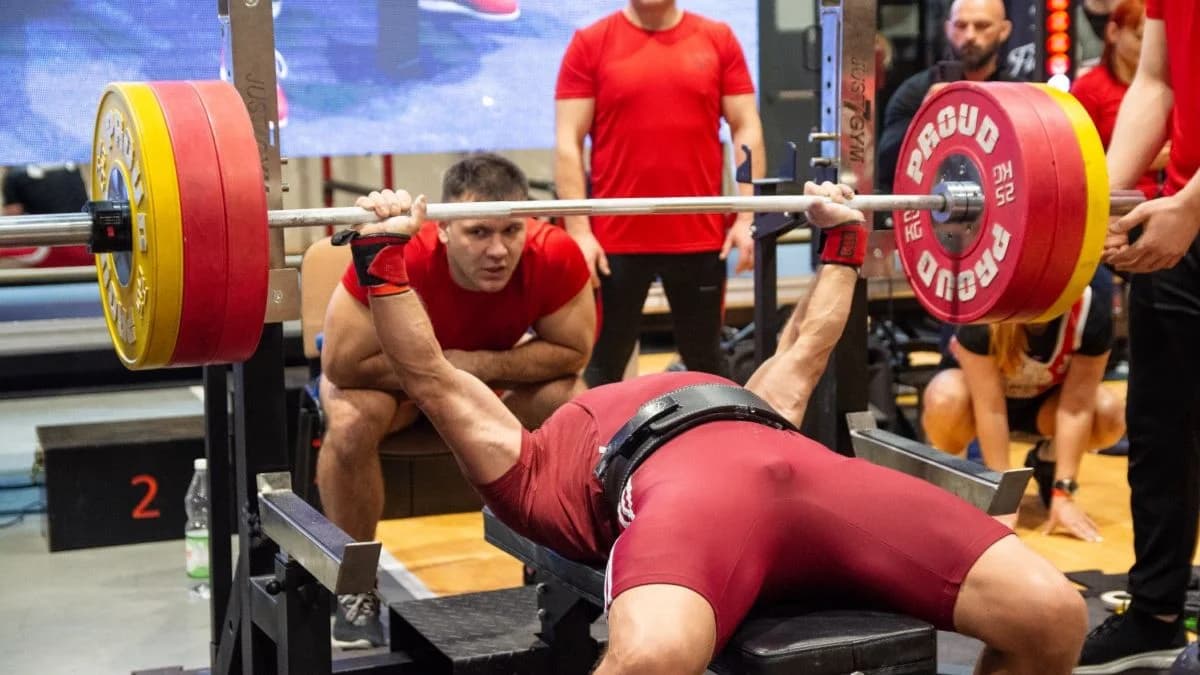 Spore ciężary wyciskane na zawodach Atlas Fitness Club 2025 [ZDJĘCIA] — zdjęcie 3 z 57