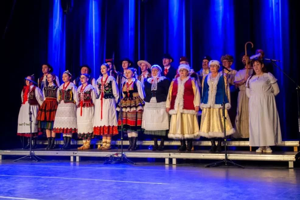 Koncert z okazji Dnia Babci i Dziadka w JOK Jarocin — zdjęcie 2 z 52