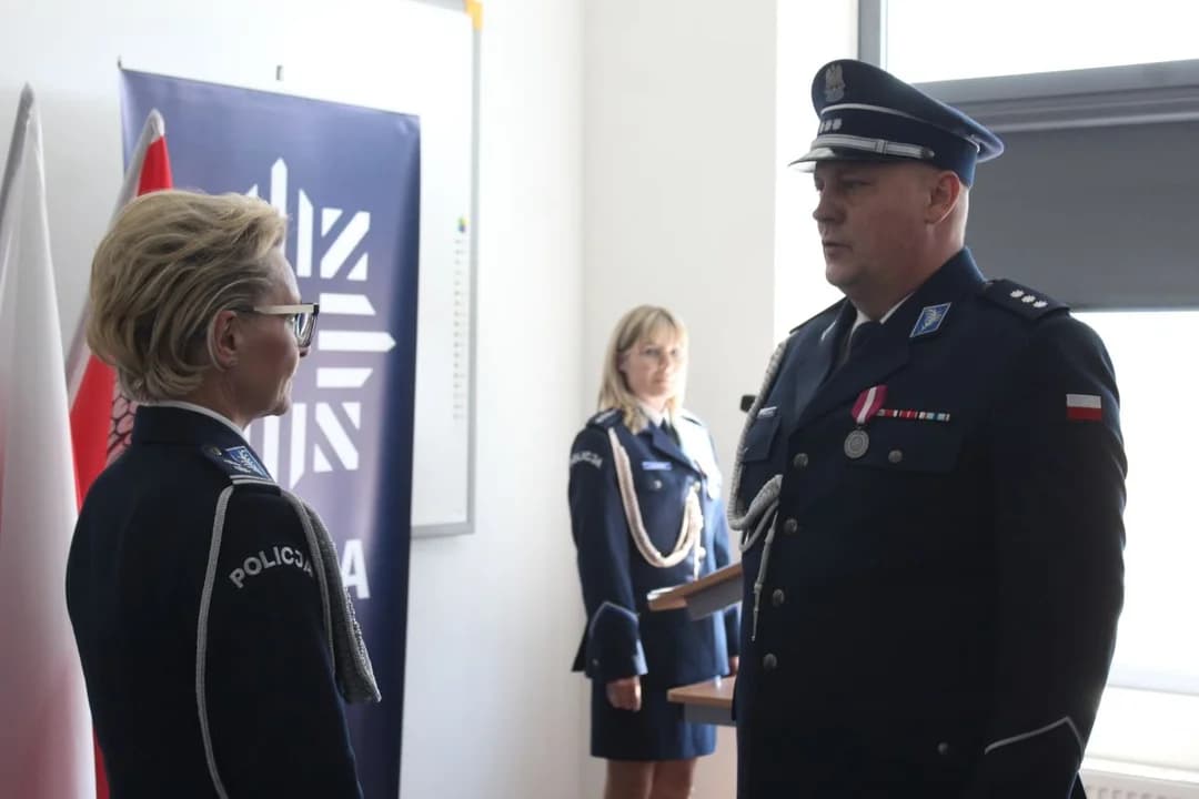 Święto Policji w Jarocinie. Komendant: Wasza służba to jest znacznie więcej niż tylko praca [ZDJĘCIA, FILM] — zdjęcie 2 z 52