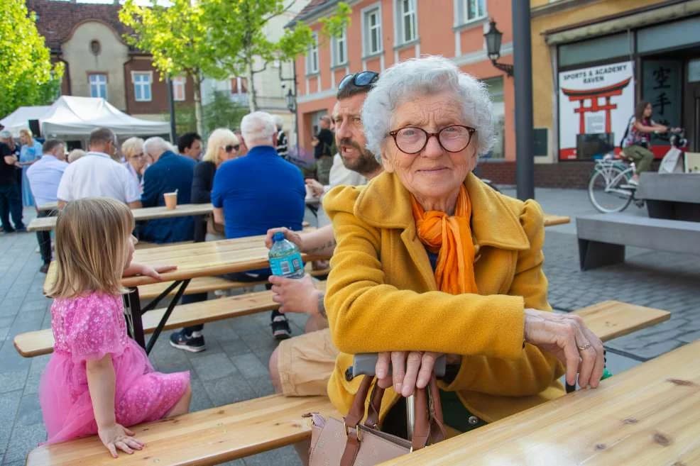 Wielkie święto na rynku - jarociński samorząd obchodzi 35. urodziny. Zobacz, kto był, a kogo zabrakło [ZDJĘCIA]