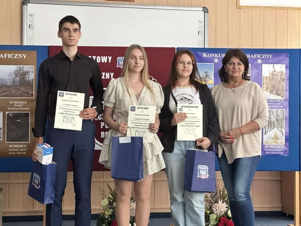 Powiatowy Konkurs Fotograficzny „Cztery Pory Roku” rozstrzygnięty [ZDJĘCIA] — zdjęcie 4 z 5