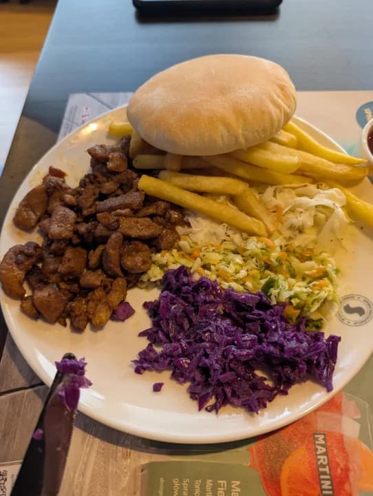 Odwiedziliśmy niedawno otwartą restaurację Sphinks w Jarocinie. Każdy zamówił inne danie. Jakie wrażenia? — zdjęcie 6 z 17