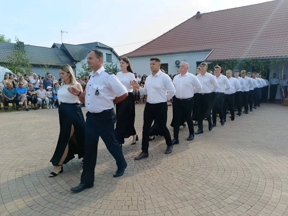 Dożynki w Dobieszczyźnie — zdjęcie 6 z 40
