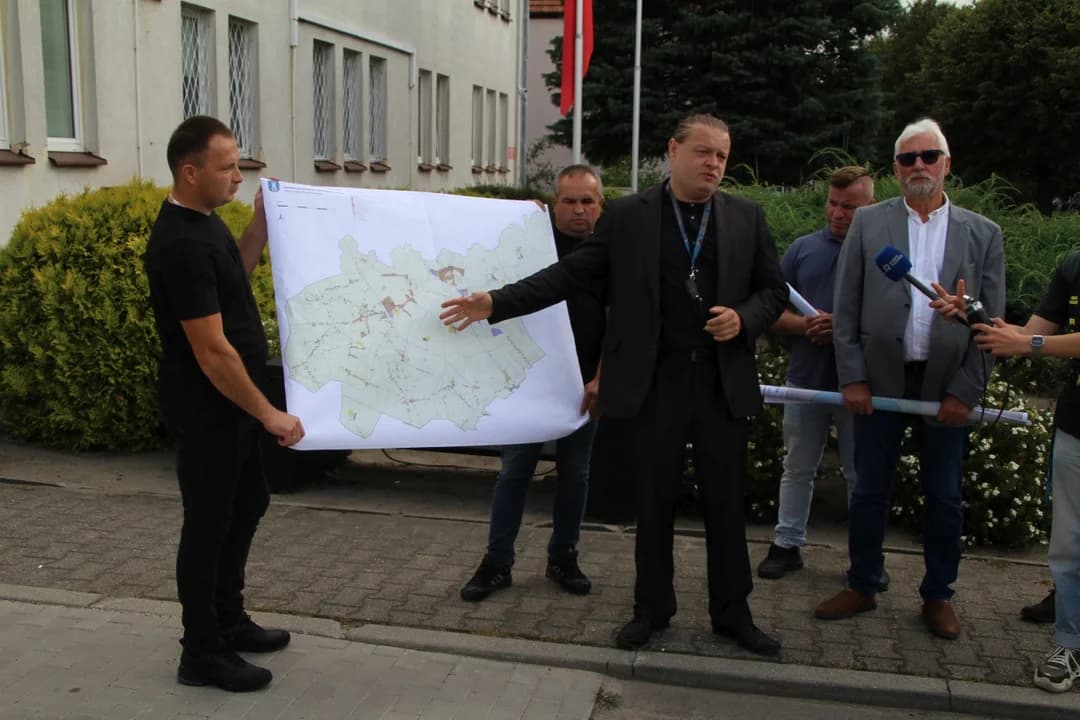 Zagroził wójtowi referendum. Włodarz odpowiada — zdjęcie 4 z 26
