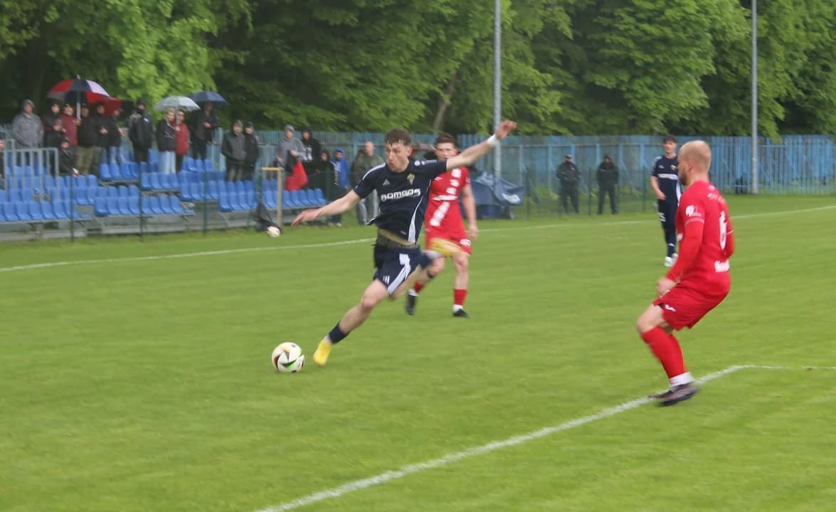 Jarota strzeliła trzy gole, ale nie zdobyła trzech punktów — zdjęcie 2 z 57