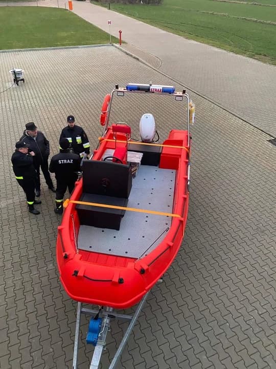OSP Jaraczewo otrzymało łódź ratowniczą