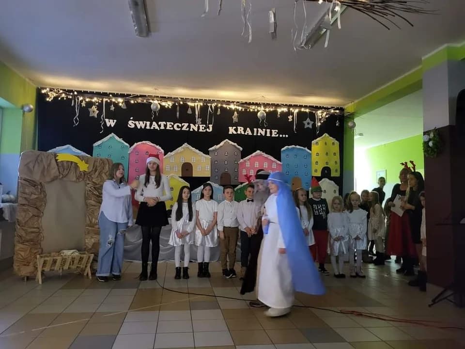 Kiermasz świąteczny w SP Woli Książęcej