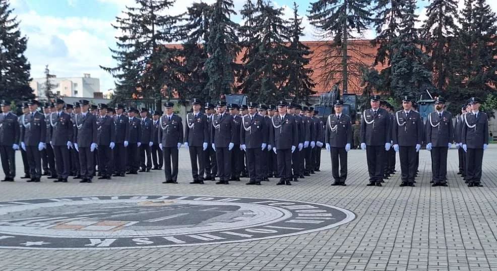 W koszarach odbyła się uroczystość z okazji 79. rocznicy powstania 16. jarocińskiego batalionu remontu lotnisk [ZDJĘCIA]