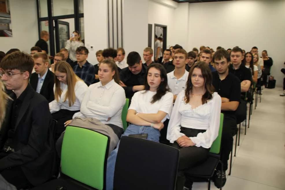 W Jarocinie odbyła się uroczysta ceremonia Wyzwolin Czeladniczych, czyli przejścia z ucznia na czeladnika [ZDJĘCIA, SONDA]