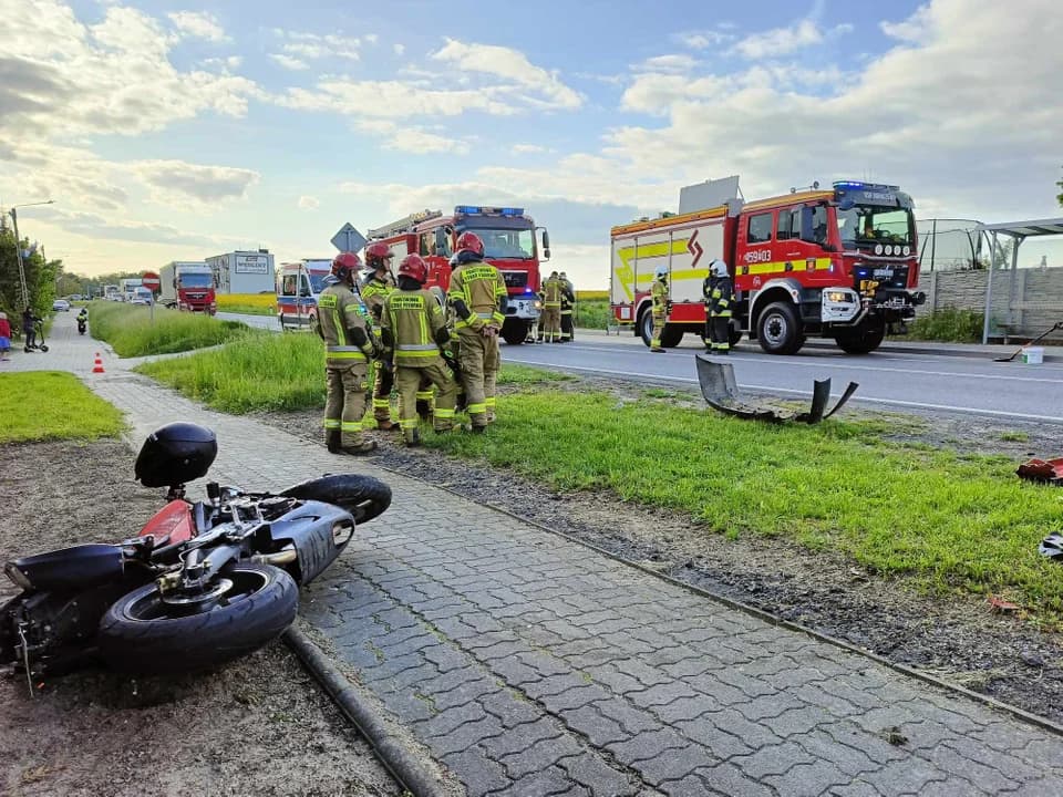 Zderzenie auta osobowego z motocyklistą w Jaraczewie