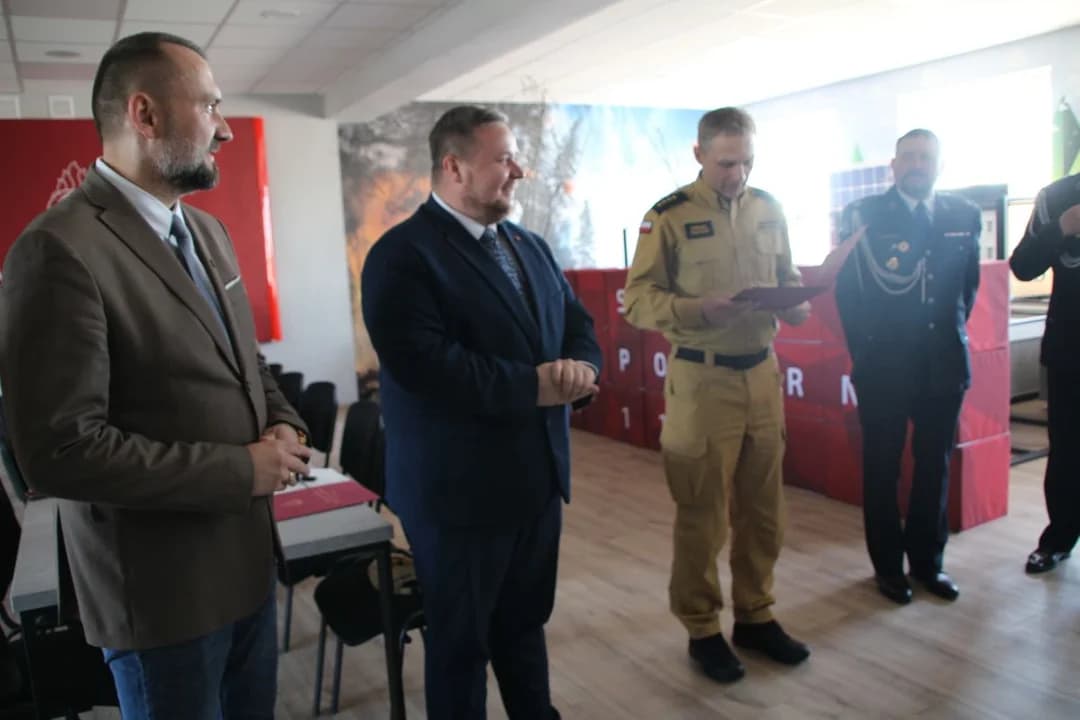 Uroczysty apel w Komendzie Powiatowej PSP w Jarocinie