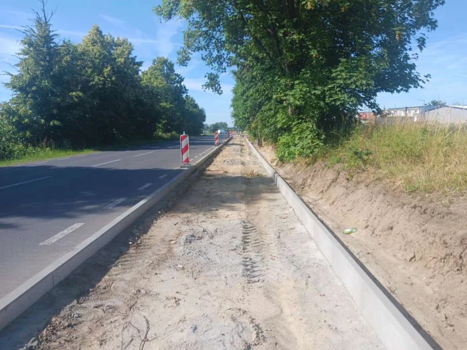 Budowa ścieżki rowerowej rowerowej Żerków - Raszewy — zdjęcie 1 z 2