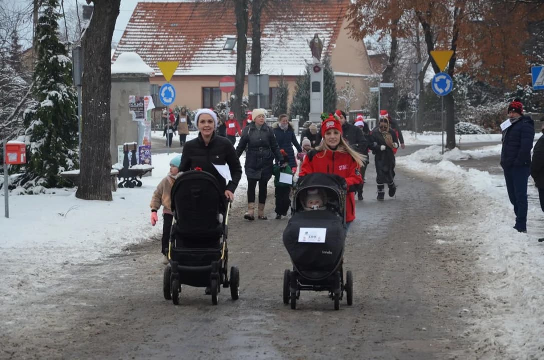 I Mikołajkowy Bieg Strażacki w Cielczy
