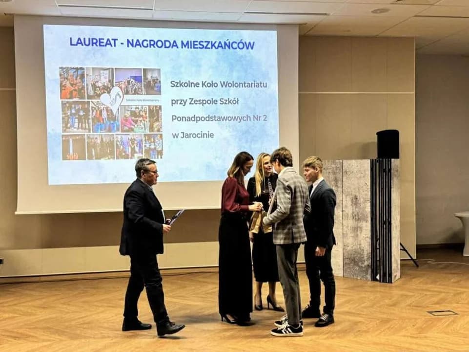 Gala z okazji Jarocińskiego Dnia Wolontariusza — zdjęcie 2 z 43